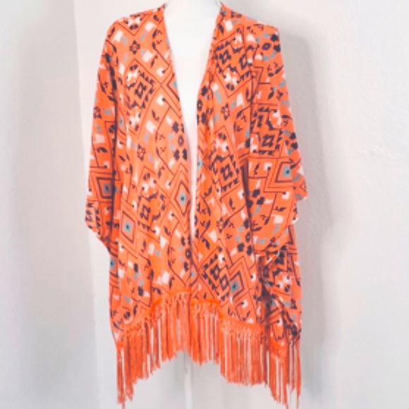 Rewind Tops - ✂️ Coral aztec print kimono w/fringe by Rewind